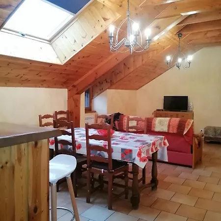 Gite A La Ferme Le Malzieu-Ville Exterior photo