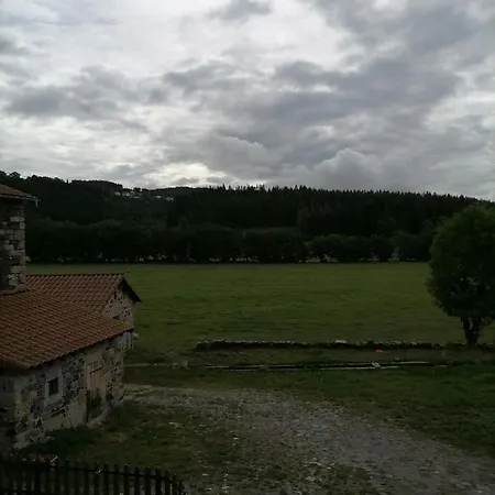 Gite A La Ferme Le Malzieu-Ville Exterior photo